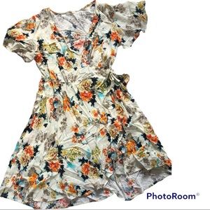 NWOT Easel L Wrap Dress